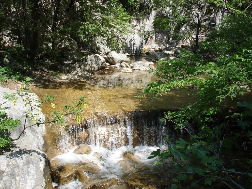 Holiday Home Paklenica Starigrad Paklenica Rom bilde