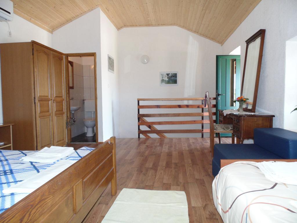 Holiday Home Paklenica Starigrad Paklenica Eksteriør bilde