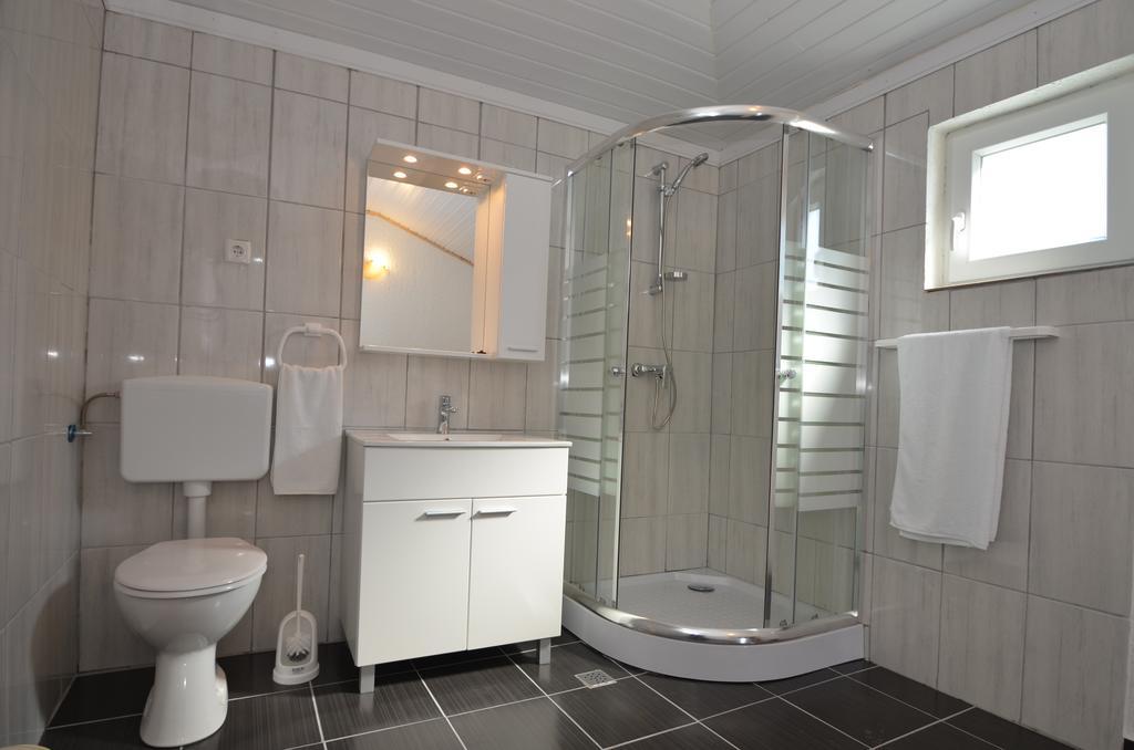 Holiday Home Paklenica Starigrad Paklenica Eksteriør bilde