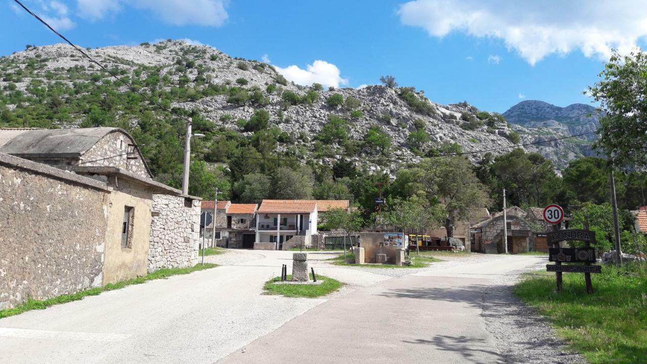 Holiday Home Paklenica Starigrad Paklenica Eksteriør bilde